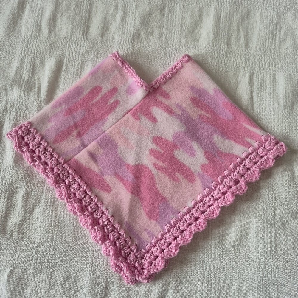 Hand Crafted baby pink camo poncho 6-12 months NEW